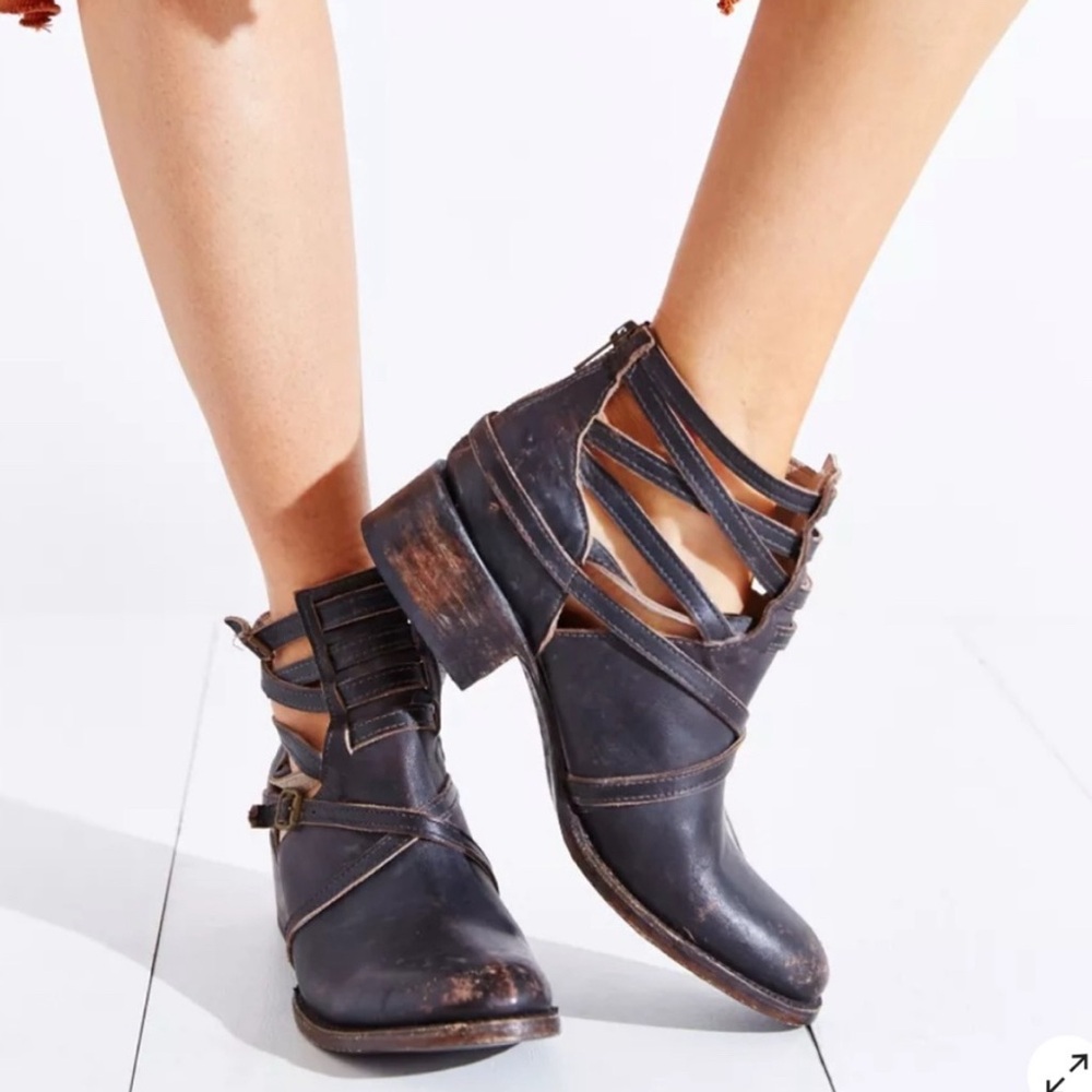 Freebird by Steven Stair sz 7 Ankle Boots